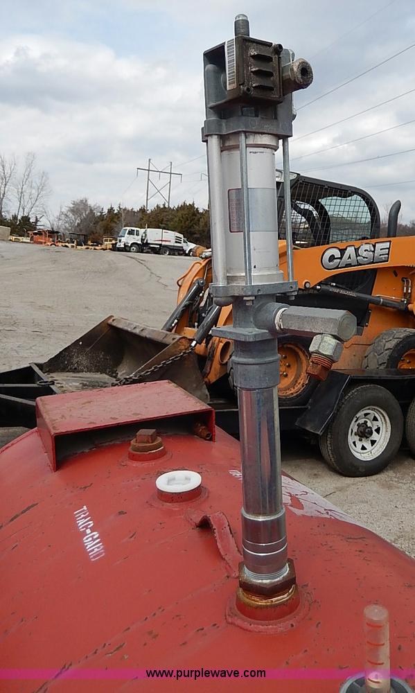 image for item AX9072 Oil tank on skid with pump