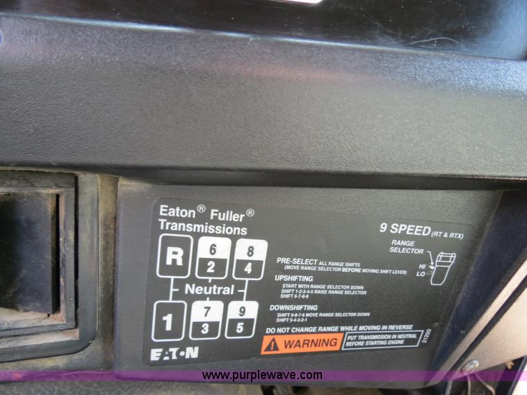 image for item B4879 1997 International 8200 dump truck