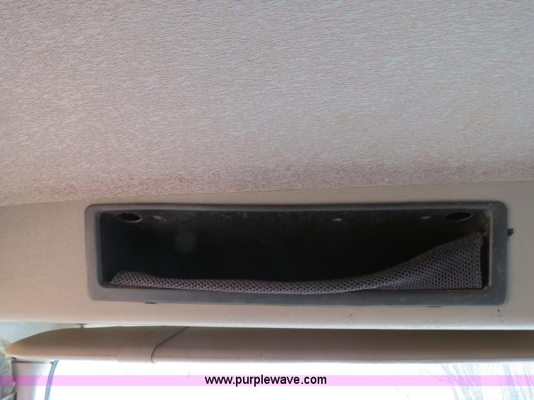 image for item B4879 1997 International 8200 dump truck