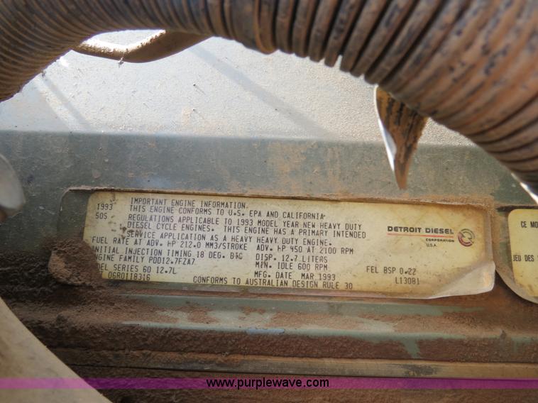 image for item B4879 1997 International 8200 dump truck