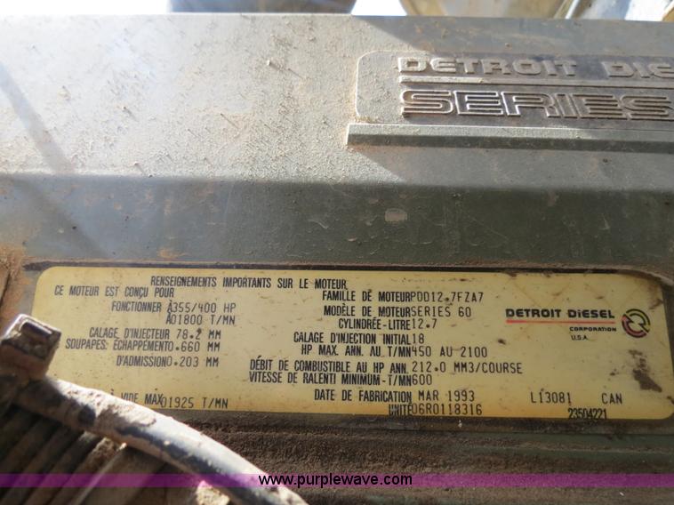 image for item B4879 1997 International 8200 dump truck