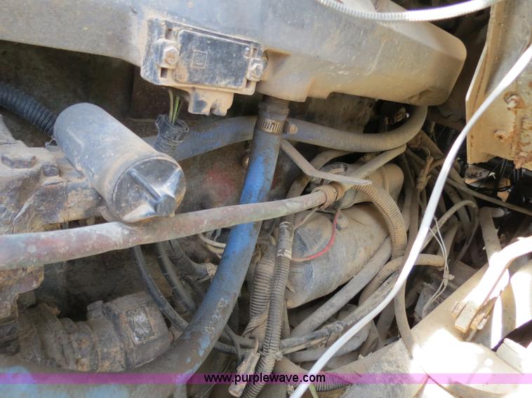 image for item B4879 1997 International 8200 dump truck