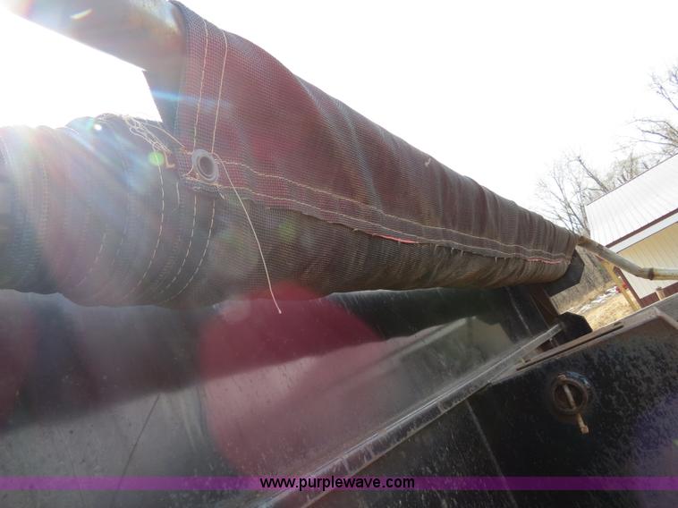 image for item B4879 1997 International 8200 dump truck