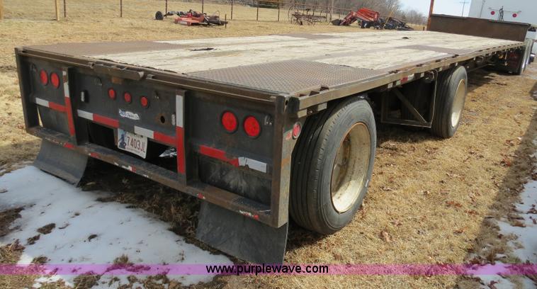 image for item B4881 1998 Daco Trailer D25NAR19D drop deck flatbed trailer