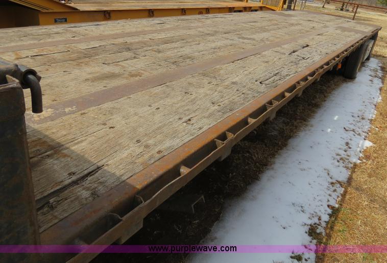 image for item B4881 1998 Daco Trailer D25NAR19D drop deck flatbed trailer