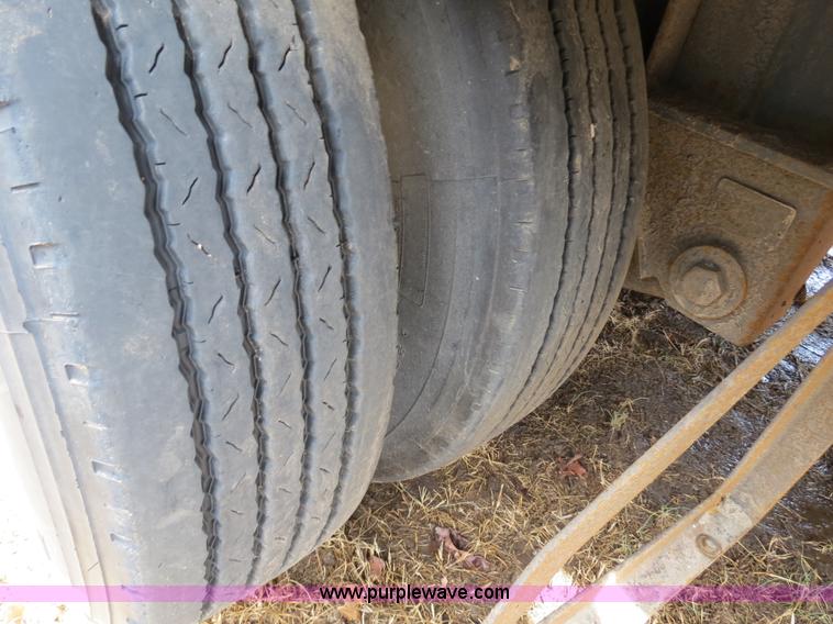 image for item B4881 1998 Daco Trailer D25NAR19D drop deck flatbed trailer