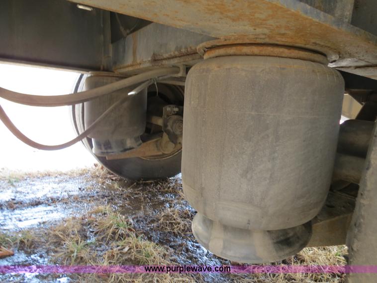 image for item B4881 1998 Daco Trailer D25NAR19D drop deck flatbed trailer