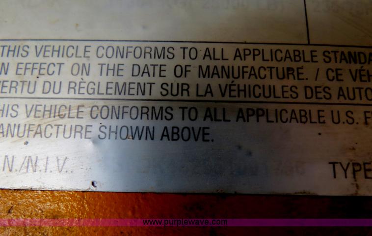 image for item B4882 2005 Trailboss 35 ton paver special lowboy trailer