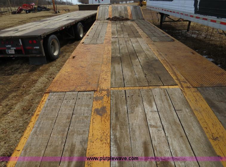 image for item B4882 2005 Trailboss 35 ton paver special lowboy trailer