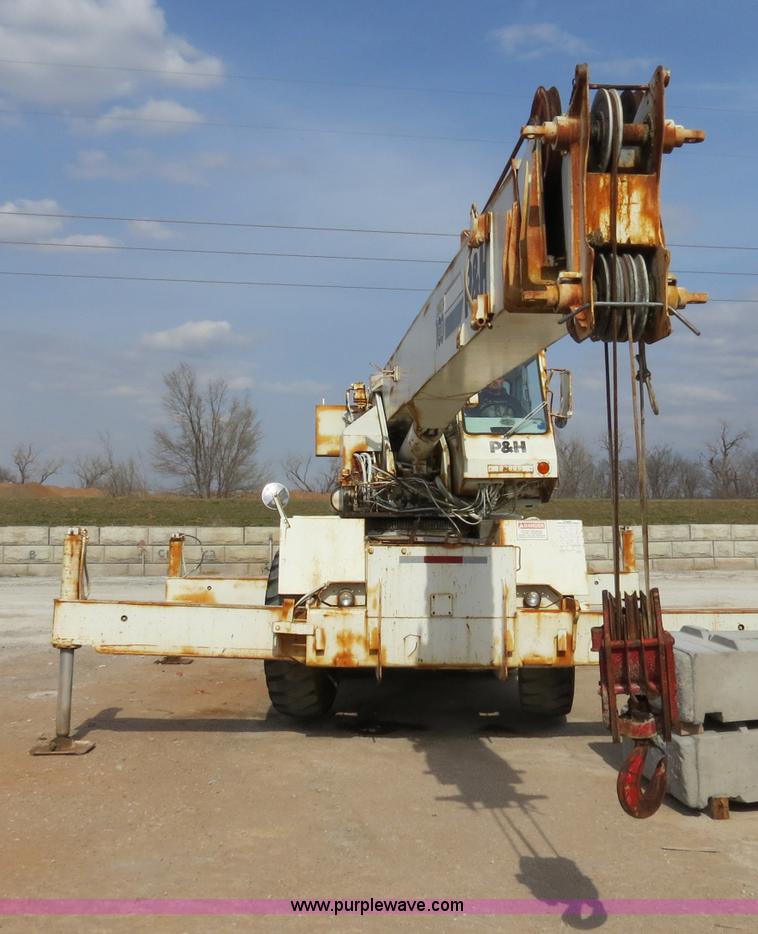 image for item B4889 P & H Century 122 Omega Series 100 22 ton rough terrain crane