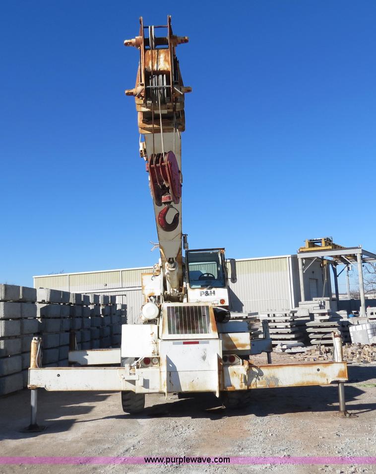 image for item B4889 P & H Century 122 Omega Series 100 22 ton rough terrain crane