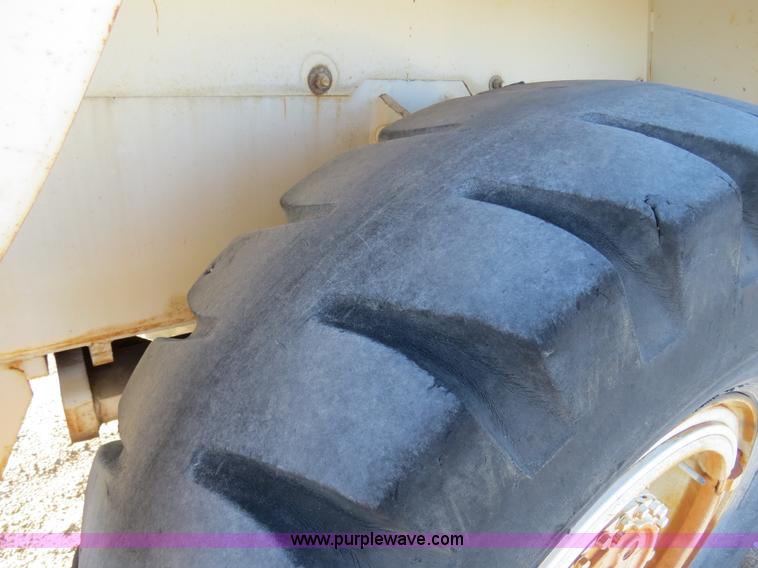 image for item B4889 P & H Century 122 Omega Series 100 22 ton rough terrain crane