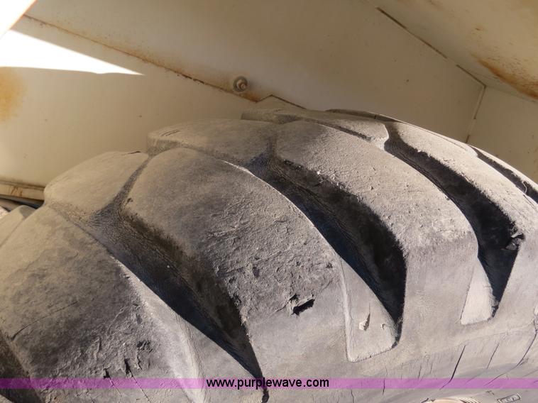 image for item B4889 P & H Century 122 Omega Series 100 22 ton rough terrain crane