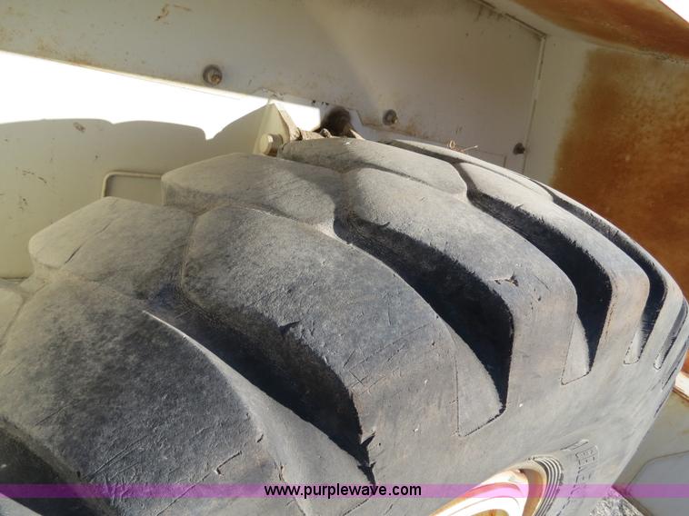 image for item B4889 P & H Century 122 Omega Series 100 22 ton rough terrain crane