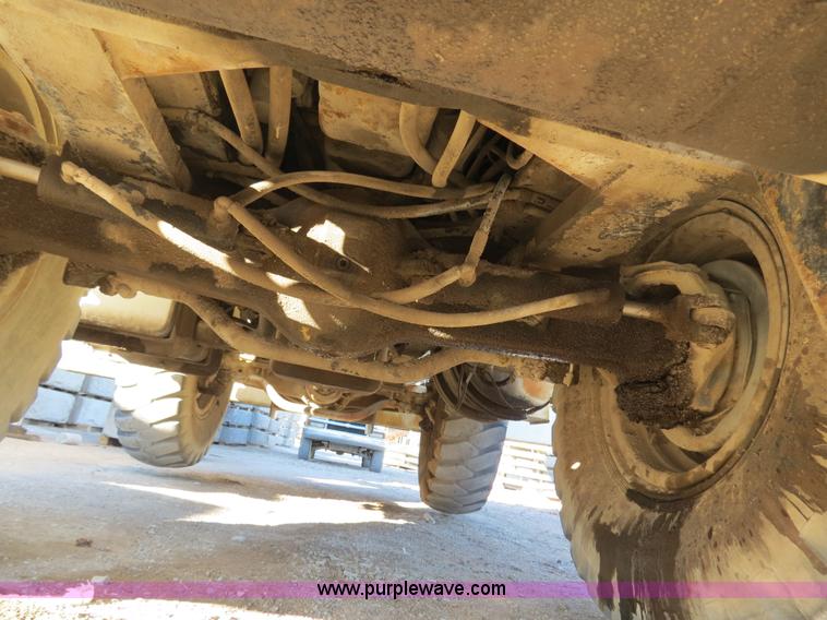 image for item B4889 P & H Century 122 Omega Series 100 22 ton rough terrain crane