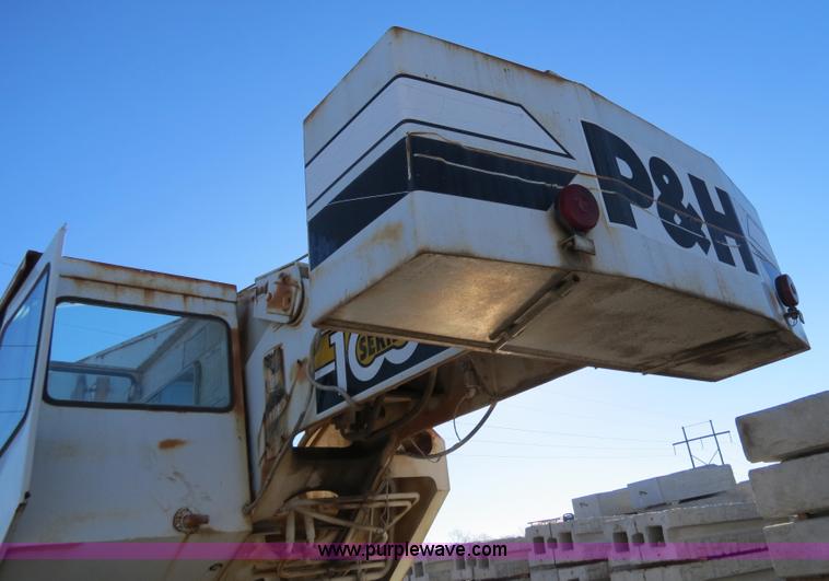 image for item B4889 P & H Century 122 Omega Series 100 22 ton rough terrain crane
