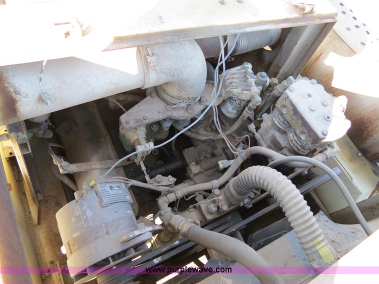 image for item B4889 P & H Century 122 Omega Series 100 22 ton rough terrain crane