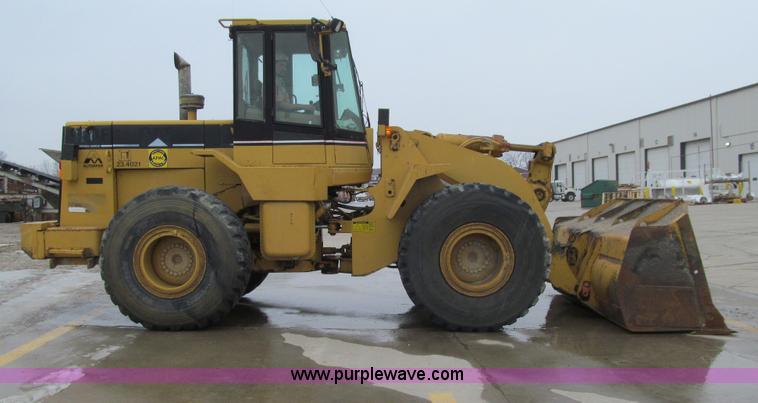 image for item E4669 1995 Caterpillar 960F wheel loader