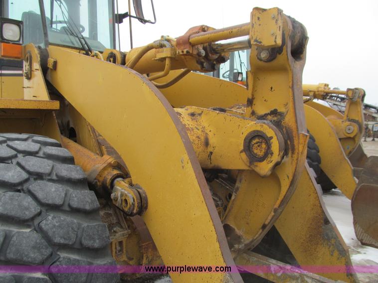 image for item E4669 1995 Caterpillar 960F wheel loader