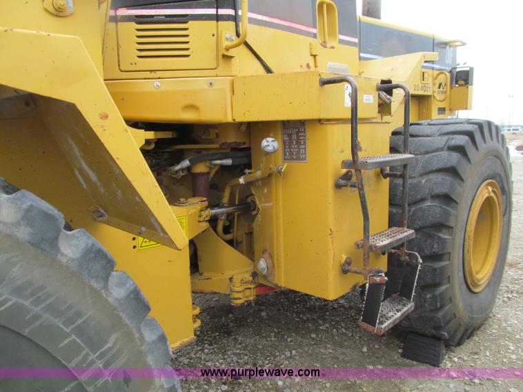 image for item E4669 1995 Caterpillar 960F wheel loader