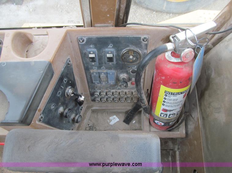 image for item E4669 1995 Caterpillar 960F wheel loader