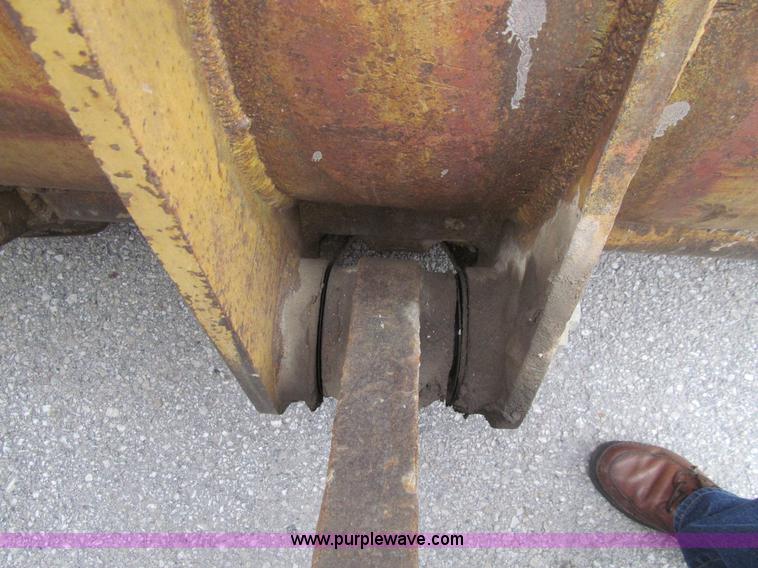 image for item E4672 1993 Caterpillar 970F wheel loader