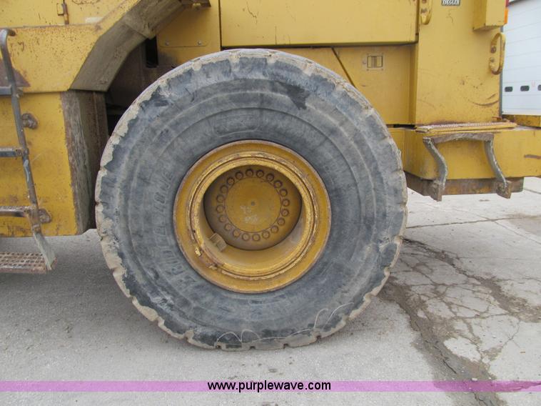 image for item E4672 1993 Caterpillar 970F wheel loader