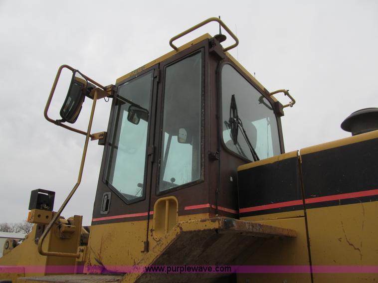image for item E4672 1993 Caterpillar 970F wheel loader