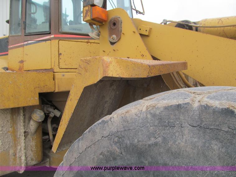 image for item E4672 1993 Caterpillar 970F wheel loader