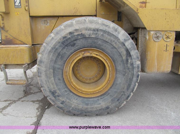 image for item E4672 1993 Caterpillar 970F wheel loader