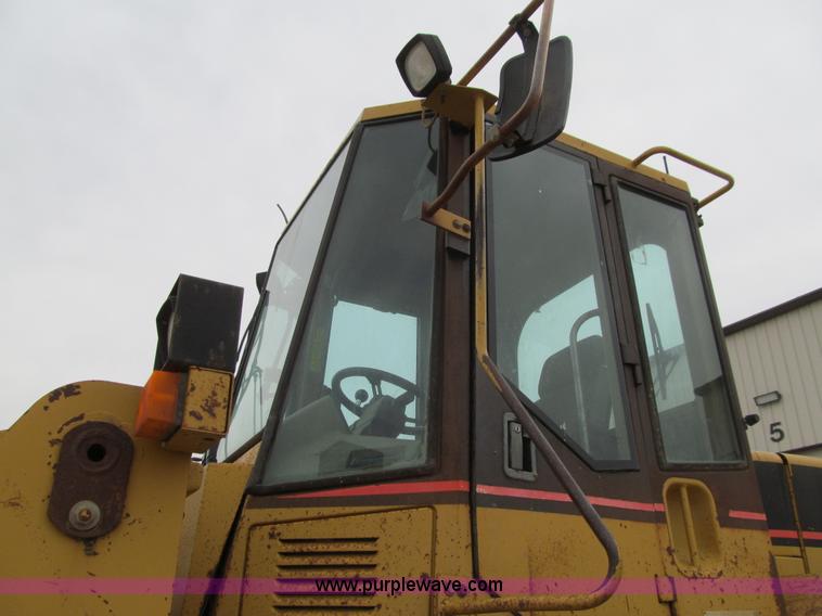 image for item E4672 1993 Caterpillar 970F wheel loader