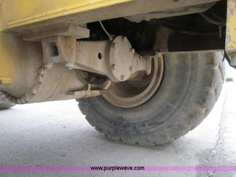 image for item E4672 1993 Caterpillar 970F wheel loader