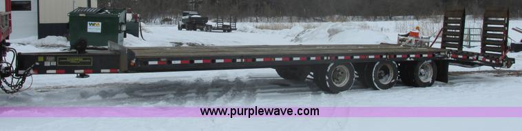 image for item E5323 2007 Cashman C-50 triple axle trailer