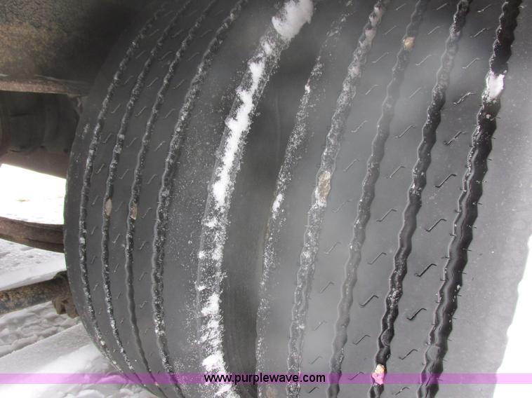 image for item E5323 2007 Cashman C-50 triple axle trailer