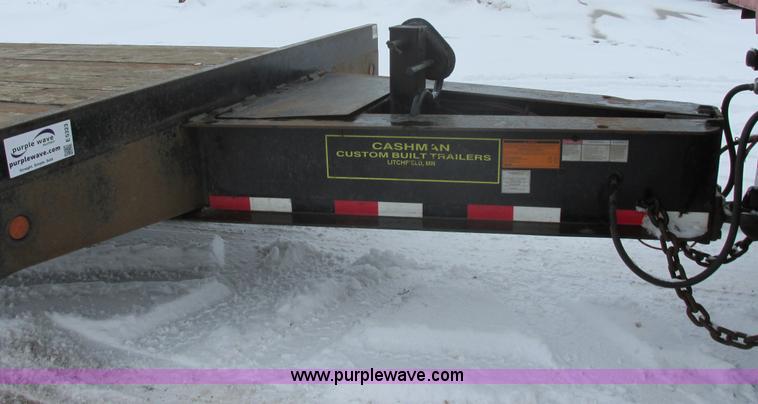 image for item E5323 2007 Cashman C-50 triple axle trailer