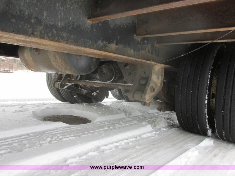 image for item E5323 2007 Cashman C-50 triple axle trailer