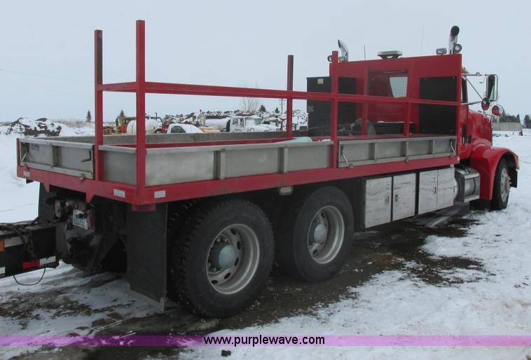 image for item E5324 1993 Peterbilt 375 utility truck