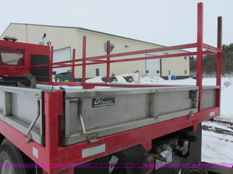 image for item E5324 1993 Peterbilt 375 utility truck