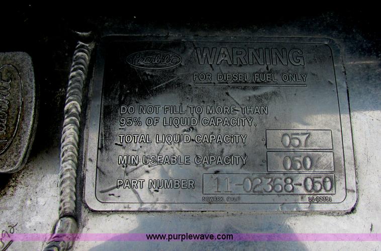 image for item E5324 1993 Peterbilt 375 utility truck