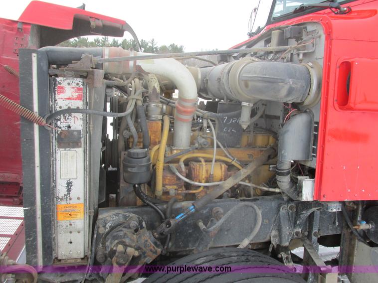 image for item E5324 1993 Peterbilt 375 utility truck