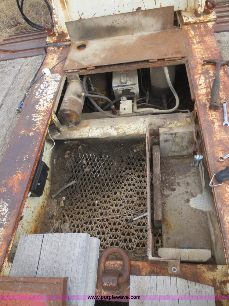 image for item F6835 1982 Talbert 40 ton triple axle detachable trailer