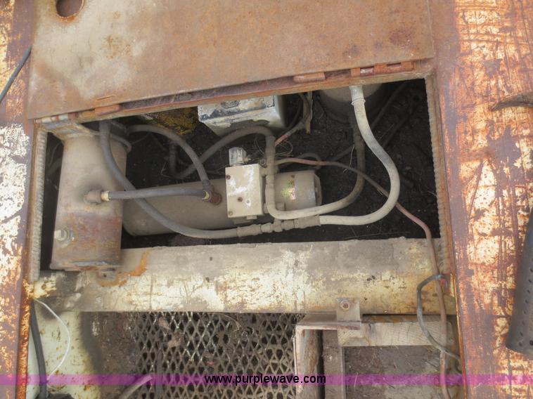 image for item F6835 1982 Talbert 40 ton triple axle detachable trailer