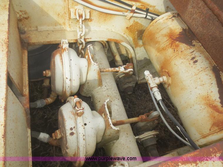 image for item F6835 1982 Talbert 40 ton triple axle detachable trailer