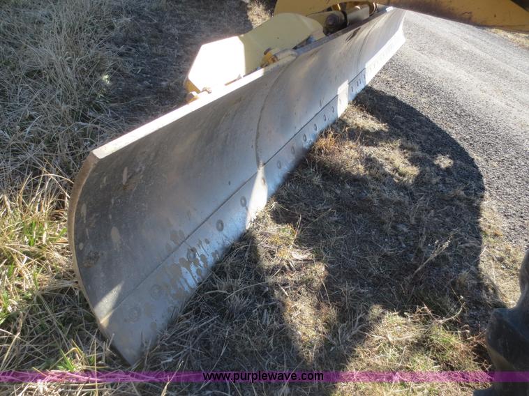 image for item F6836 1999 Caterpillar 120H articulated motor grader