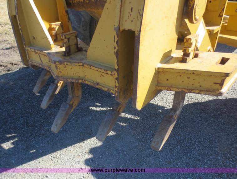 image for item F6837 1998 Caterpillar 120H articulated motor grader