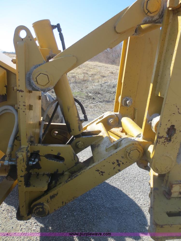 image for item F6837 1998 Caterpillar 120H articulated motor grader