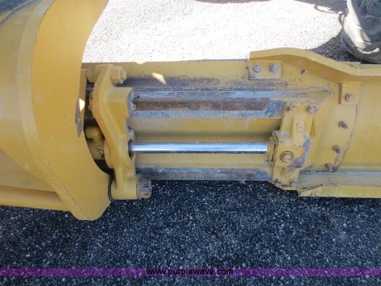 image for item F6837 1998 Caterpillar 120H articulated motor grader