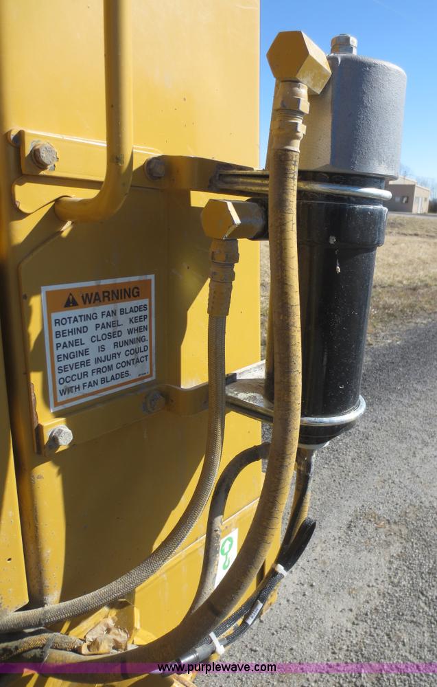 image for item F6837 1998 Caterpillar 120H articulated motor grader