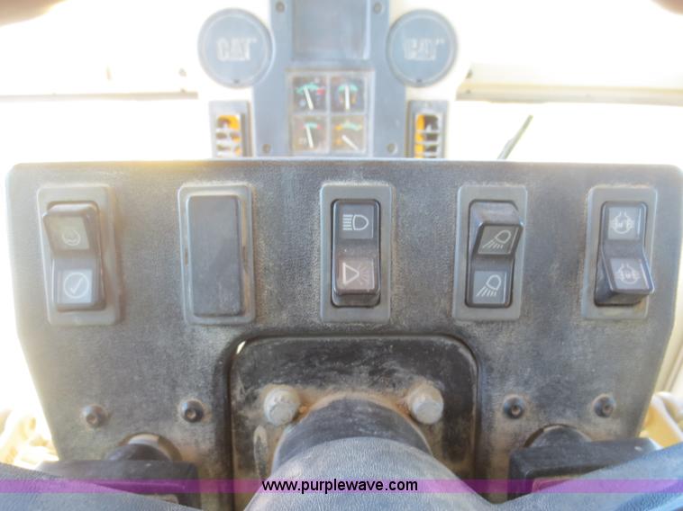 image for item F6837 1998 Caterpillar 120H articulated motor grader