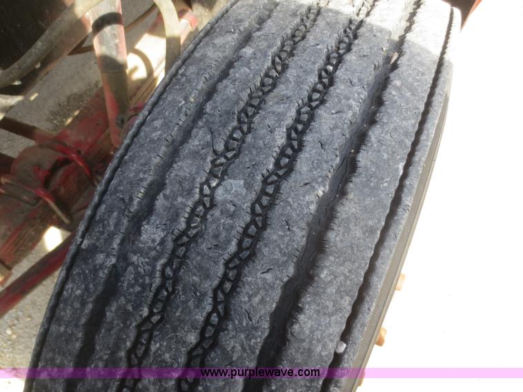 image for item F6845 1981 International S2200 flatbed truck